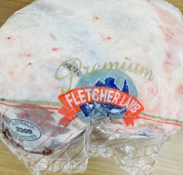 Photo1: LAMB BONELESS LEG WHOLE 2.0~2.2kg (1980yen/kg) / ラム骨なしホール (1)